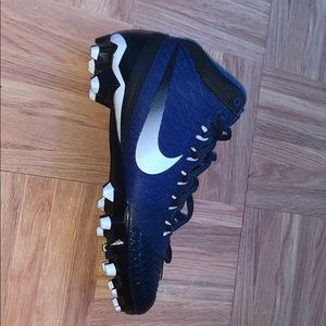 Size 4 Nike Cleats (Used) Clean